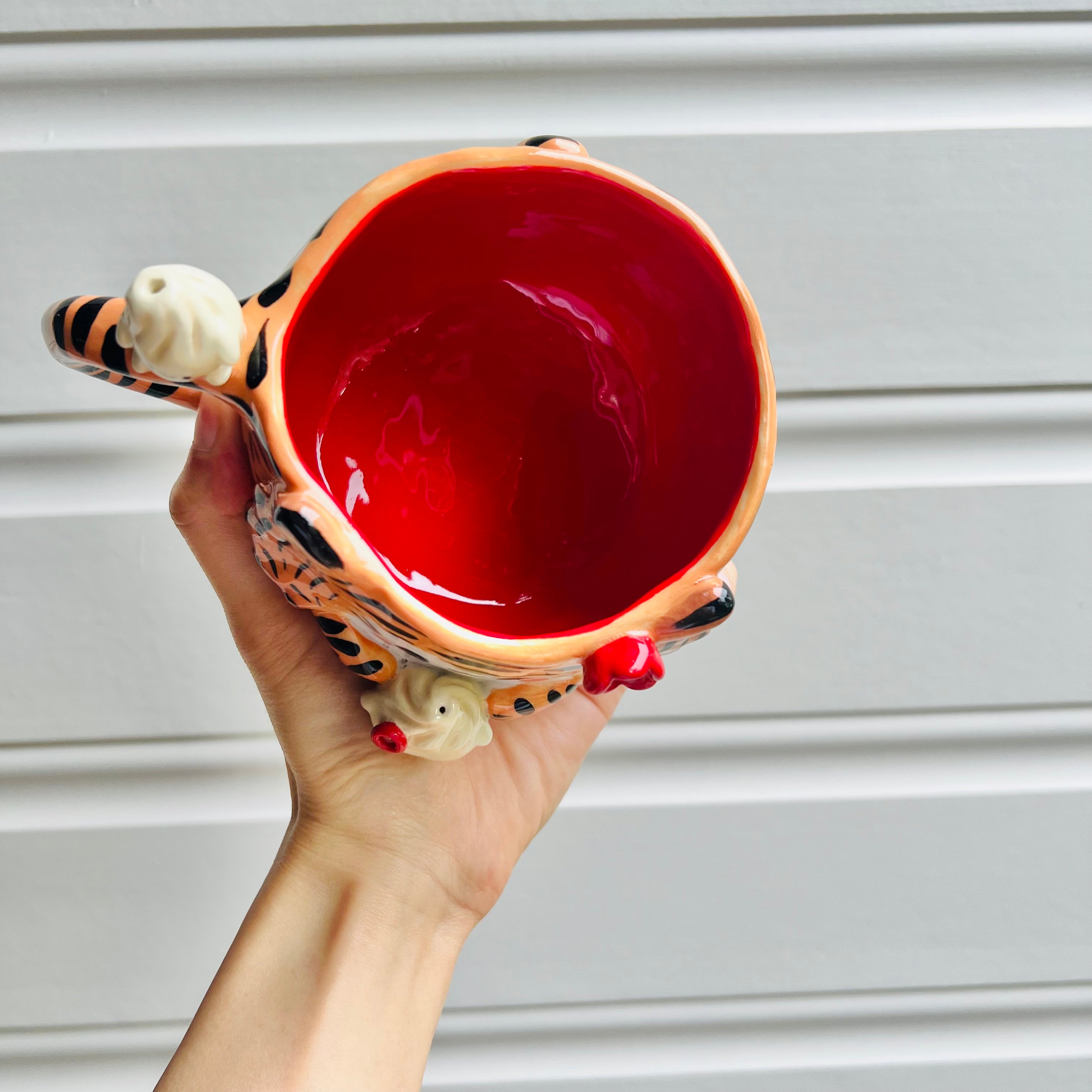 Flowery tiger mug with dumpling friends