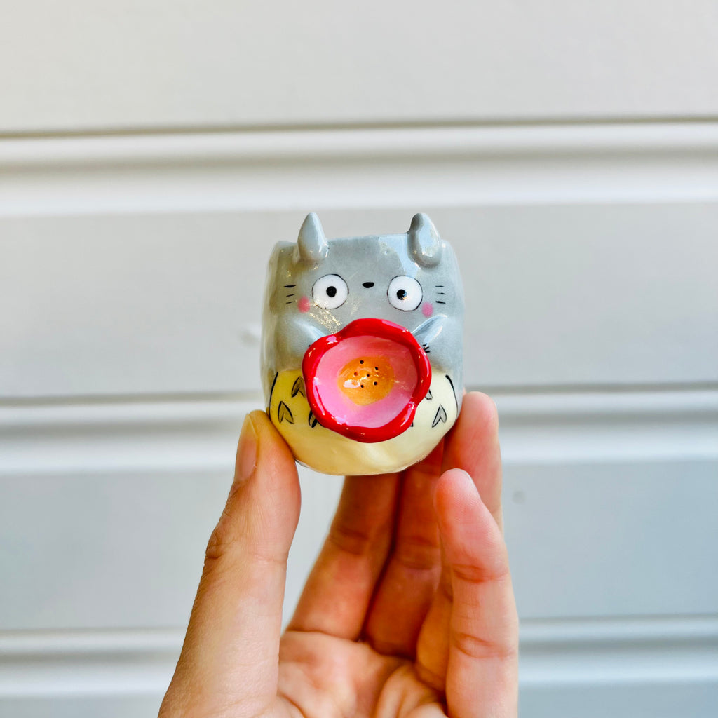 MINIS Totoro with flower