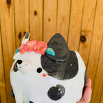 Flowery grey spotty doggo pot