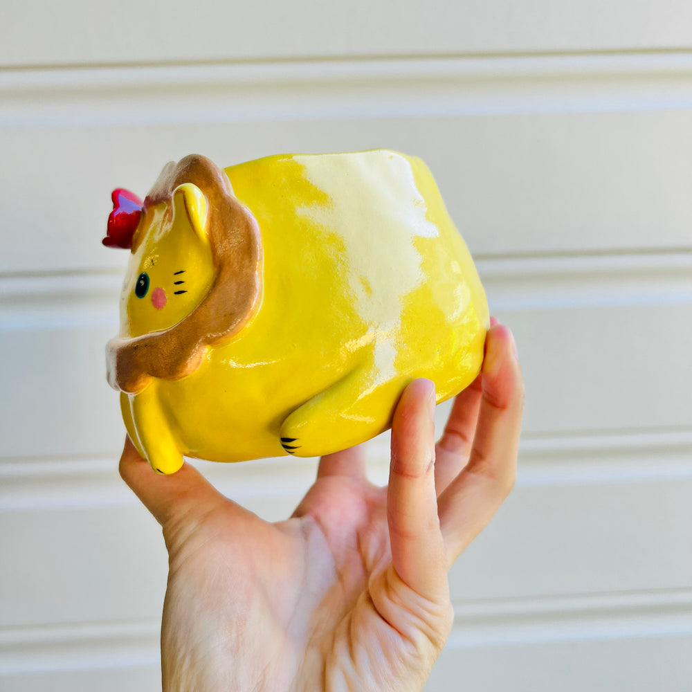 Lion pot, photo 3 of 5