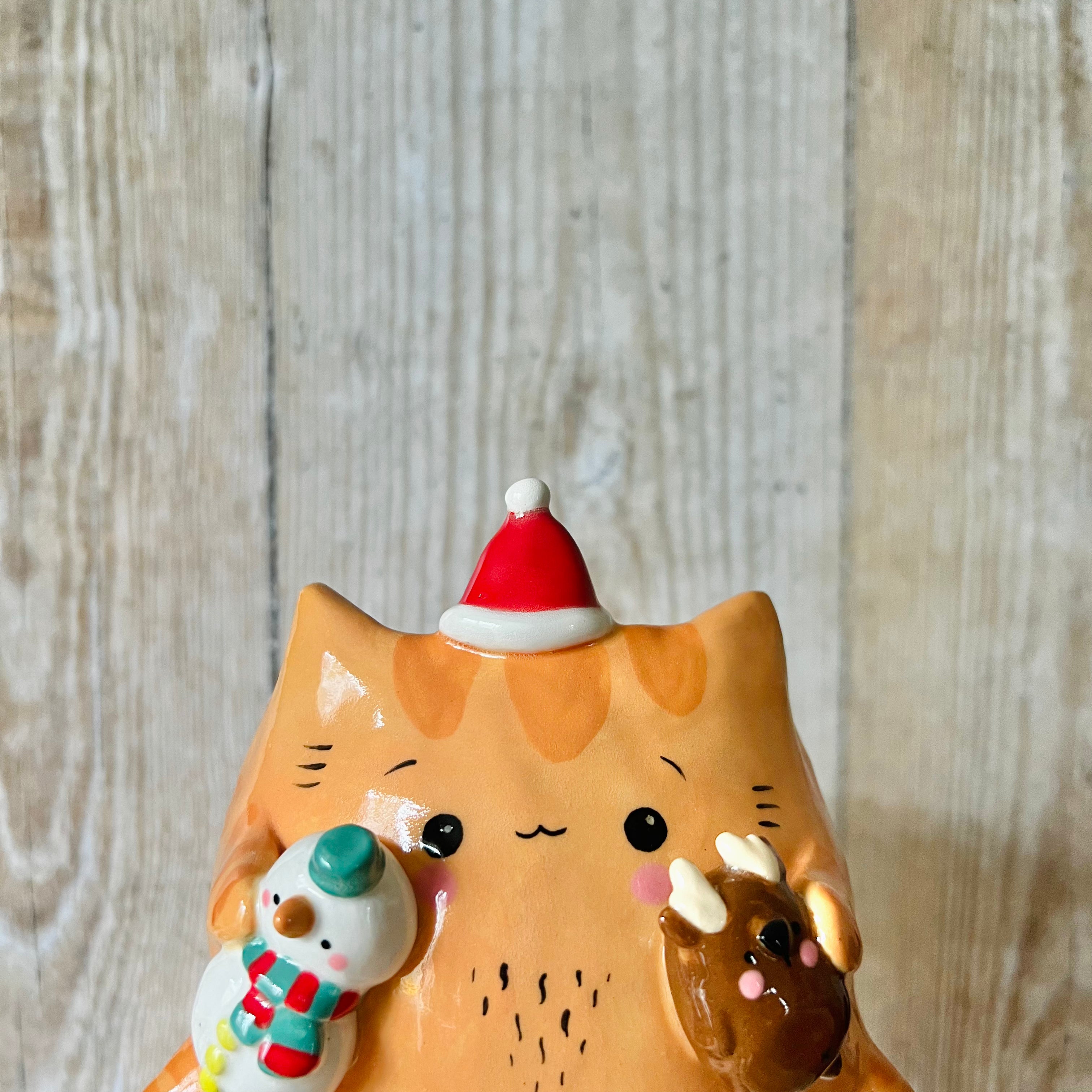 FESTIVE CAT POT with reindeer and snowman friend