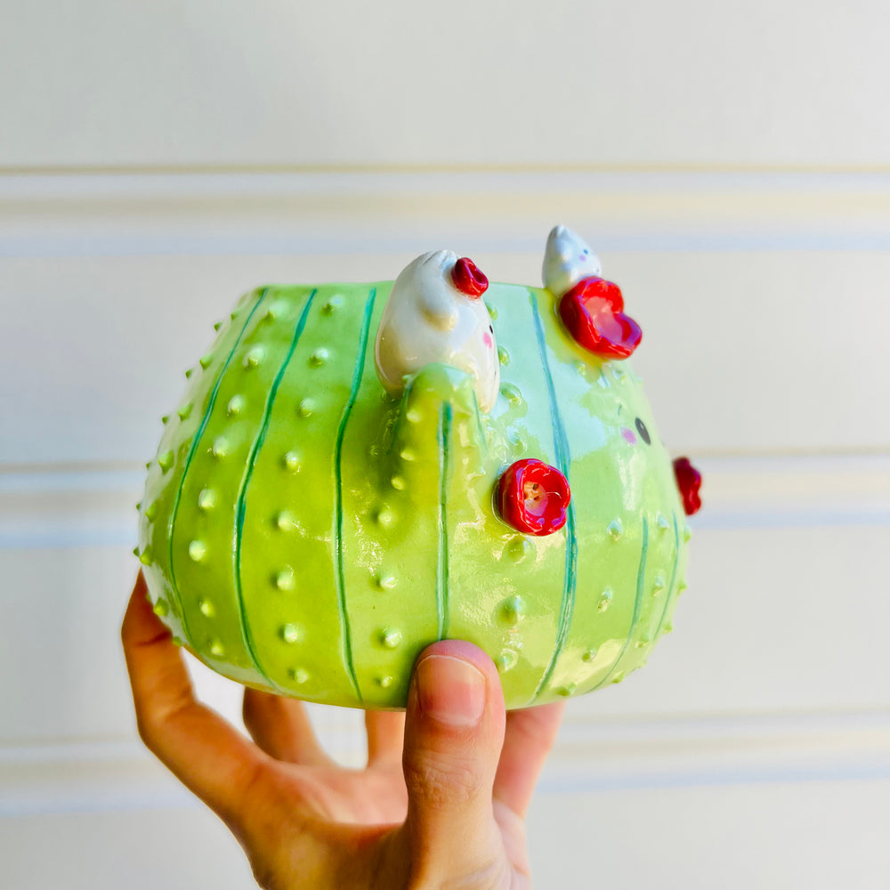 Flowery cactus pot with dumpling friends, photo 2 of 5