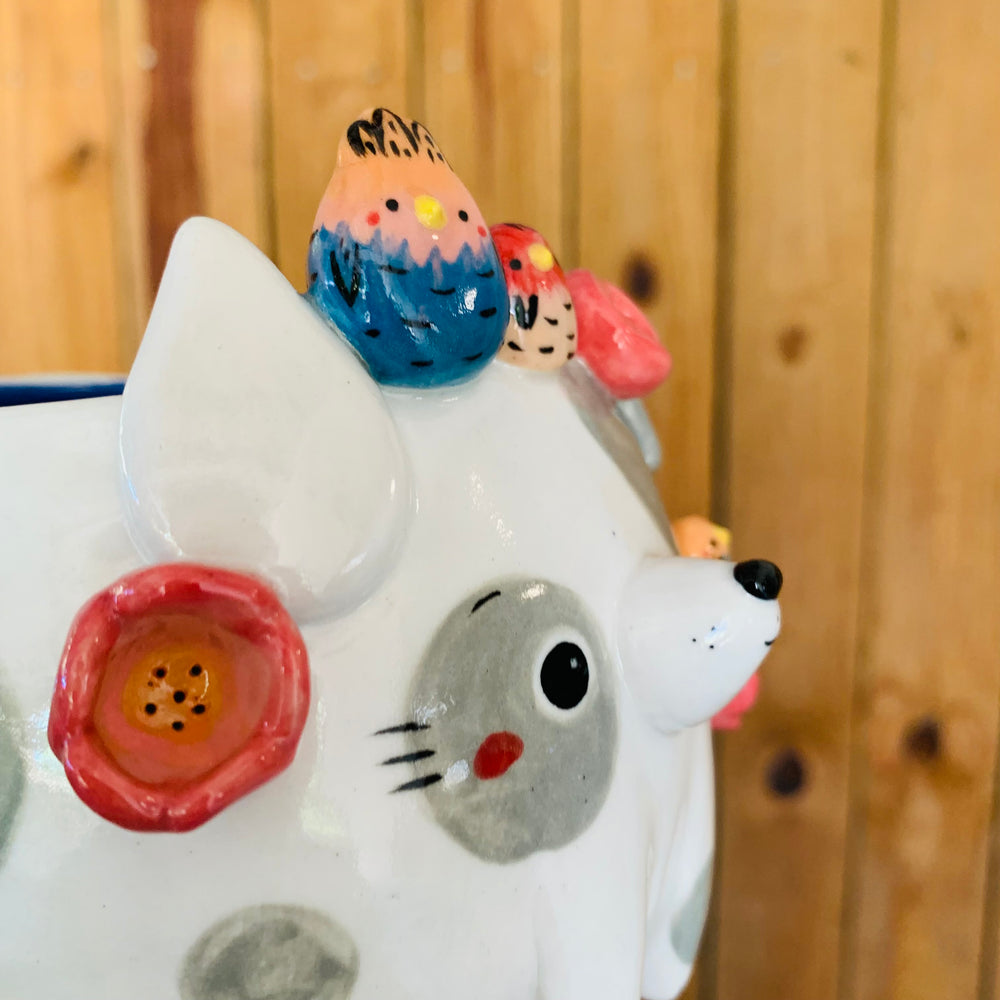 Grey spotty doggo pot with bird friends, photo 8 of 8