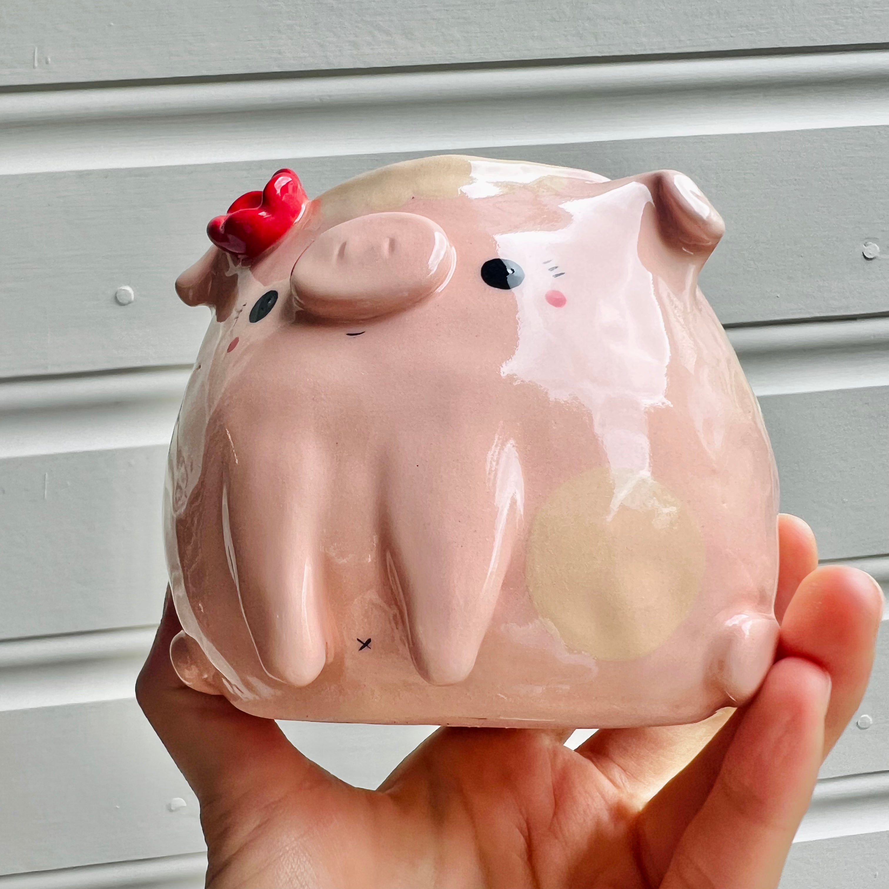 Flowery pig pot