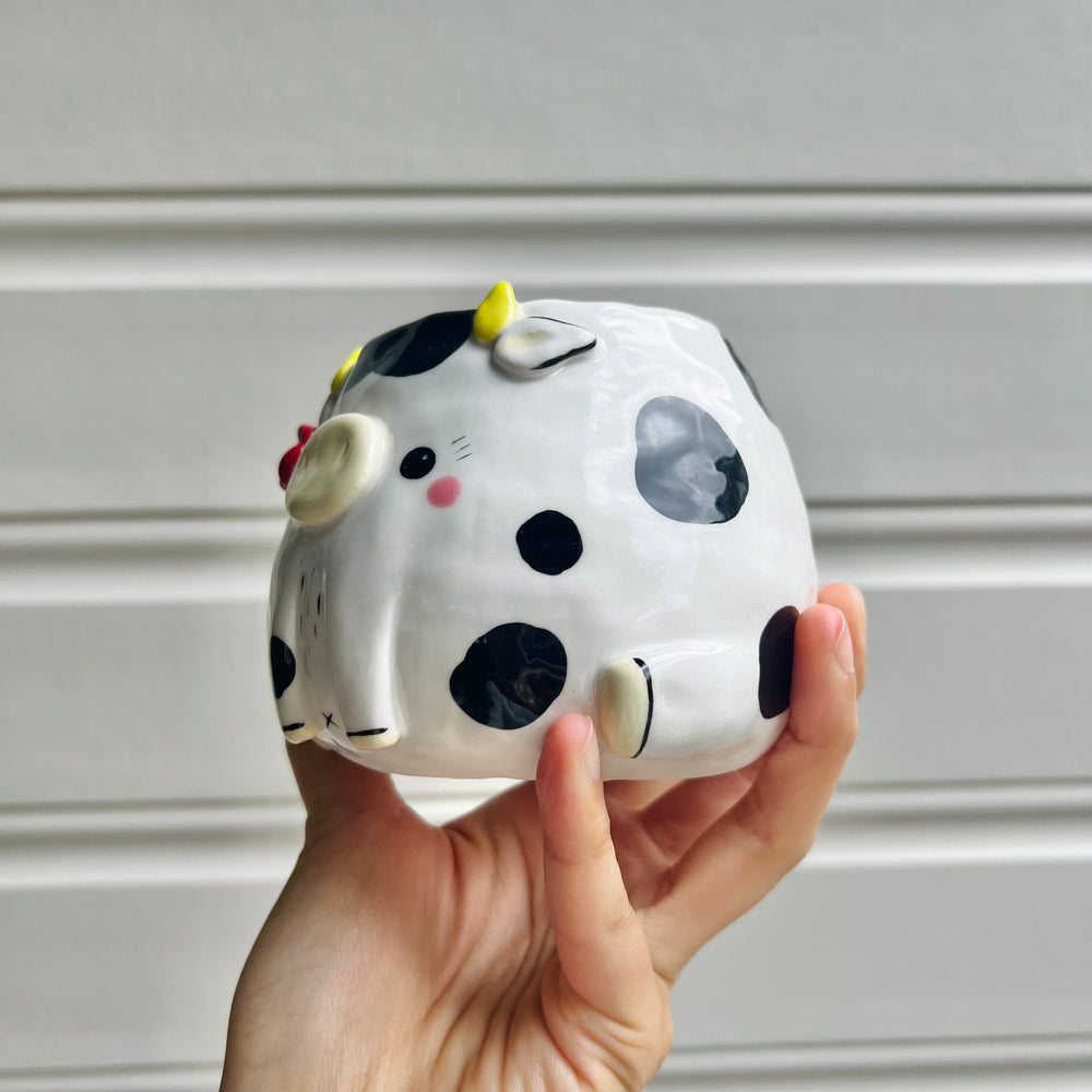 Flowery cow pot, photo 3 of 6