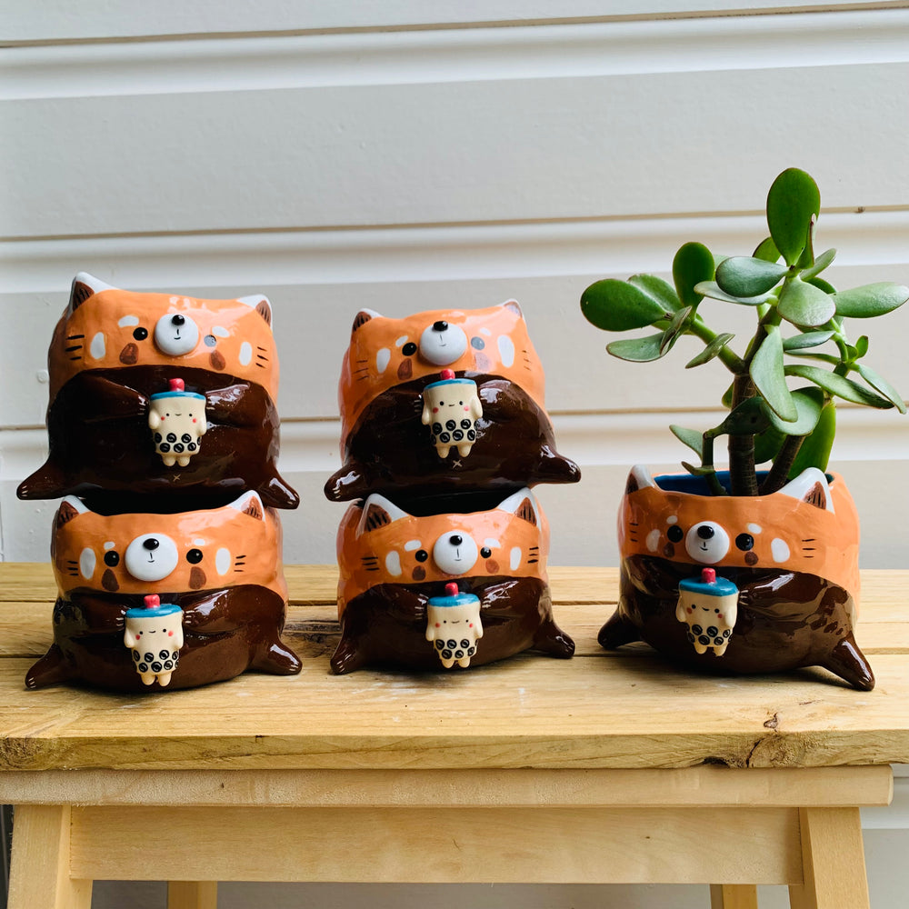Red panda pot with bubble tea friend, photo 9 of 9