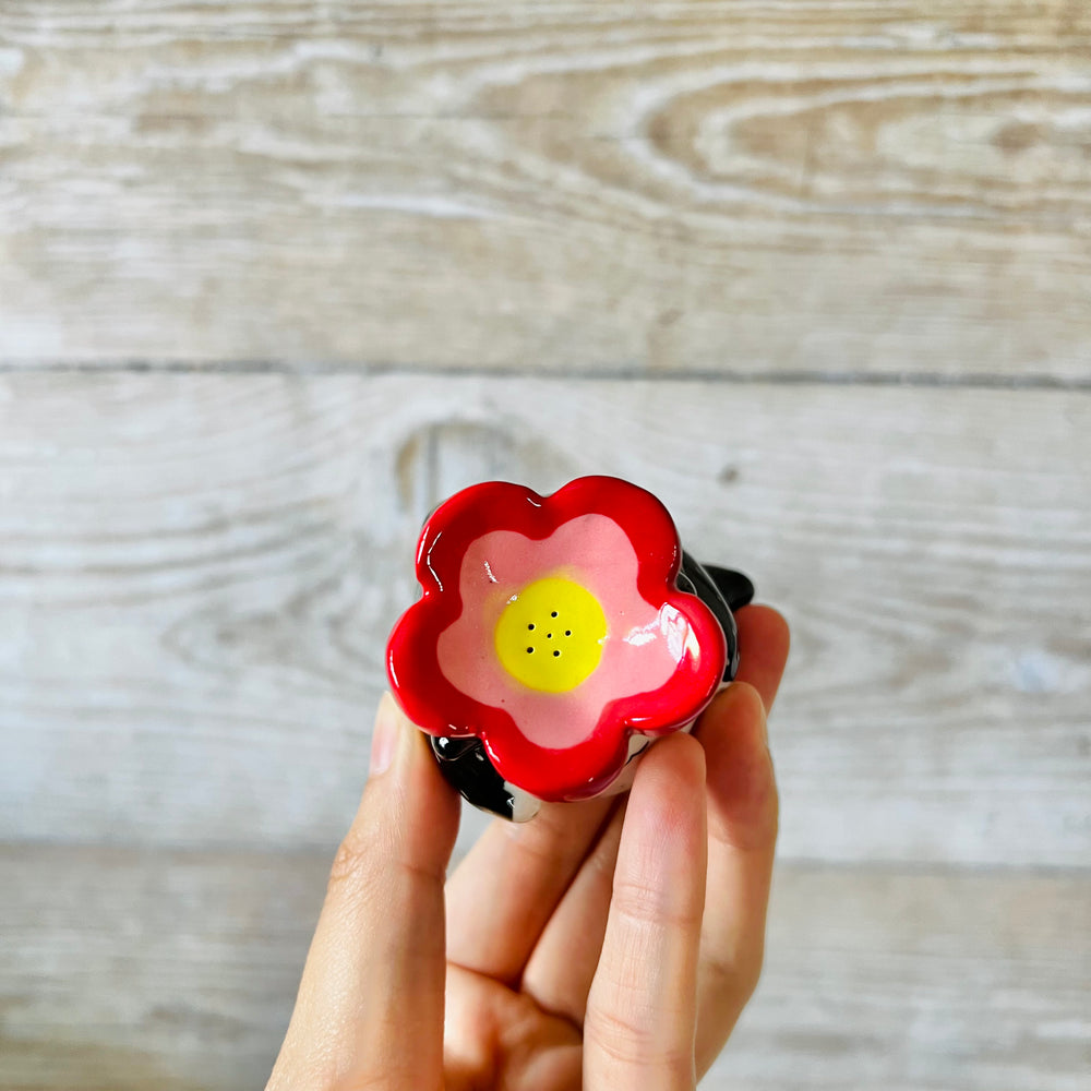 Flower head Black cat ornament/ring holder, photo 6 of 6