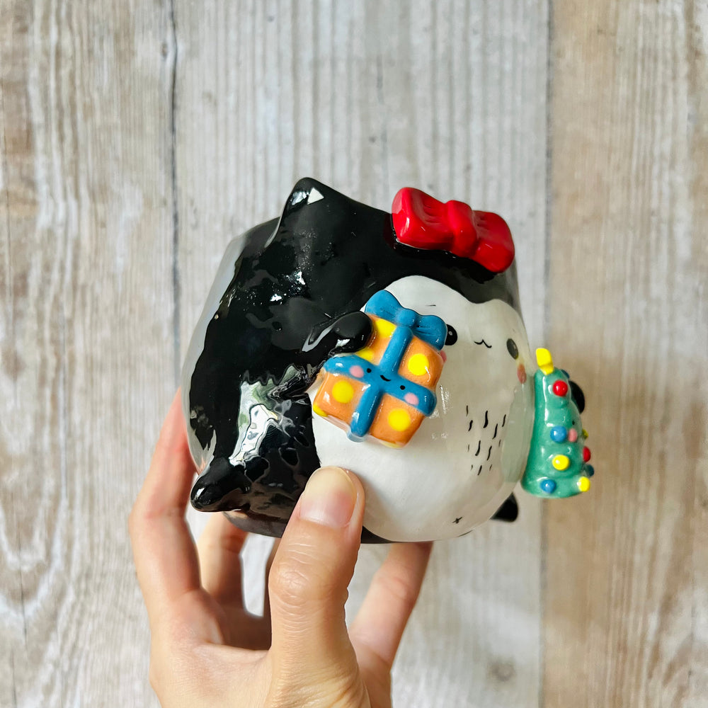 FESTIVE CAT POT with Christmas tree and present friend, photo 2 of 9