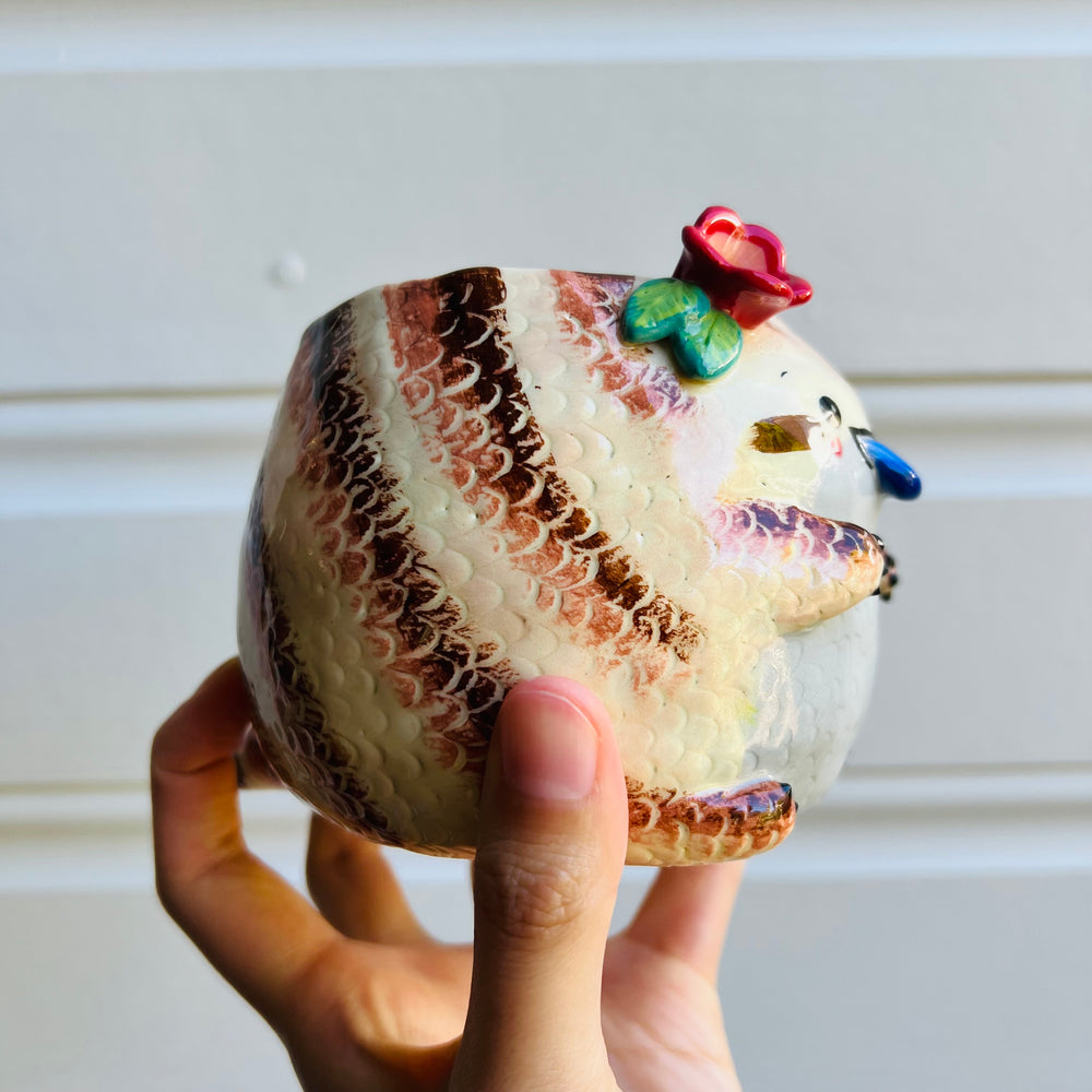 Flowery Blue Tongue Lizard Pot, photo 2 of 5